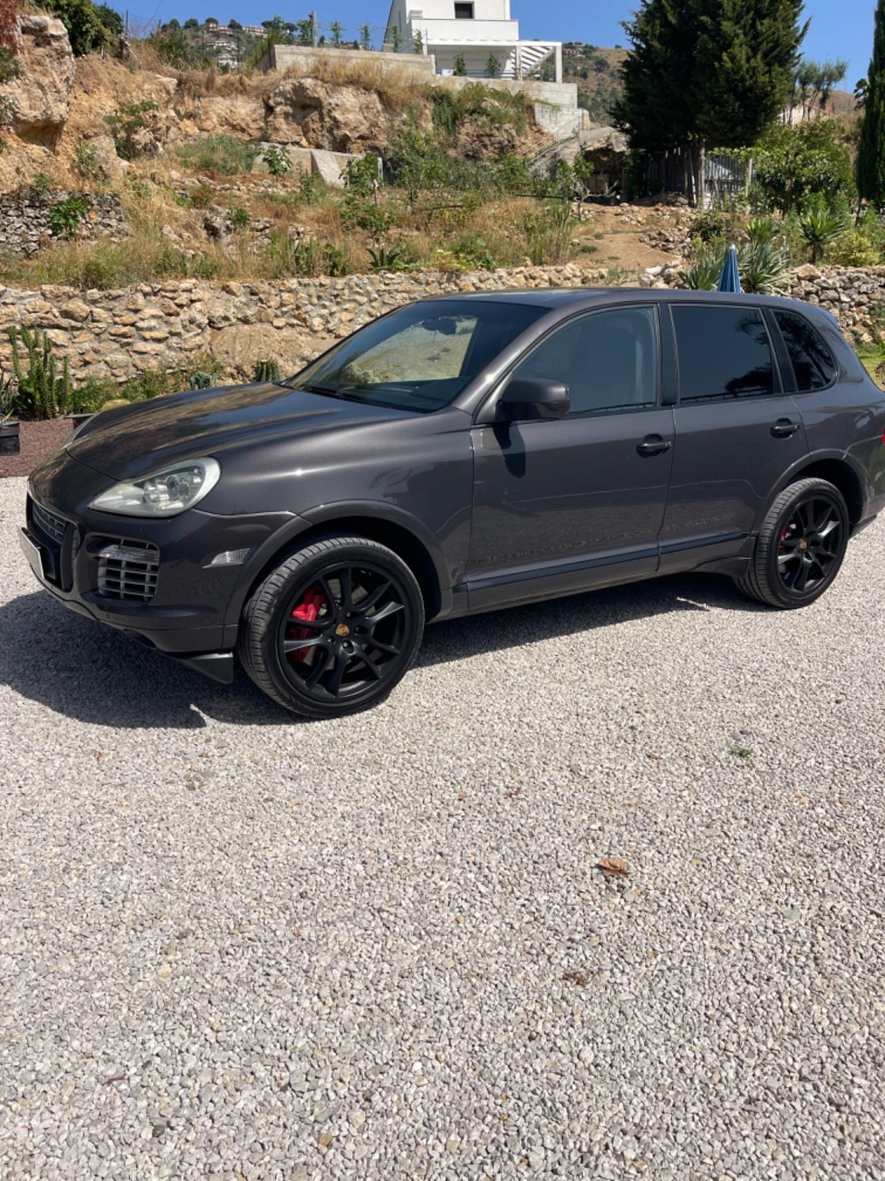 Porsche Cayenne 4.8 Turbo S