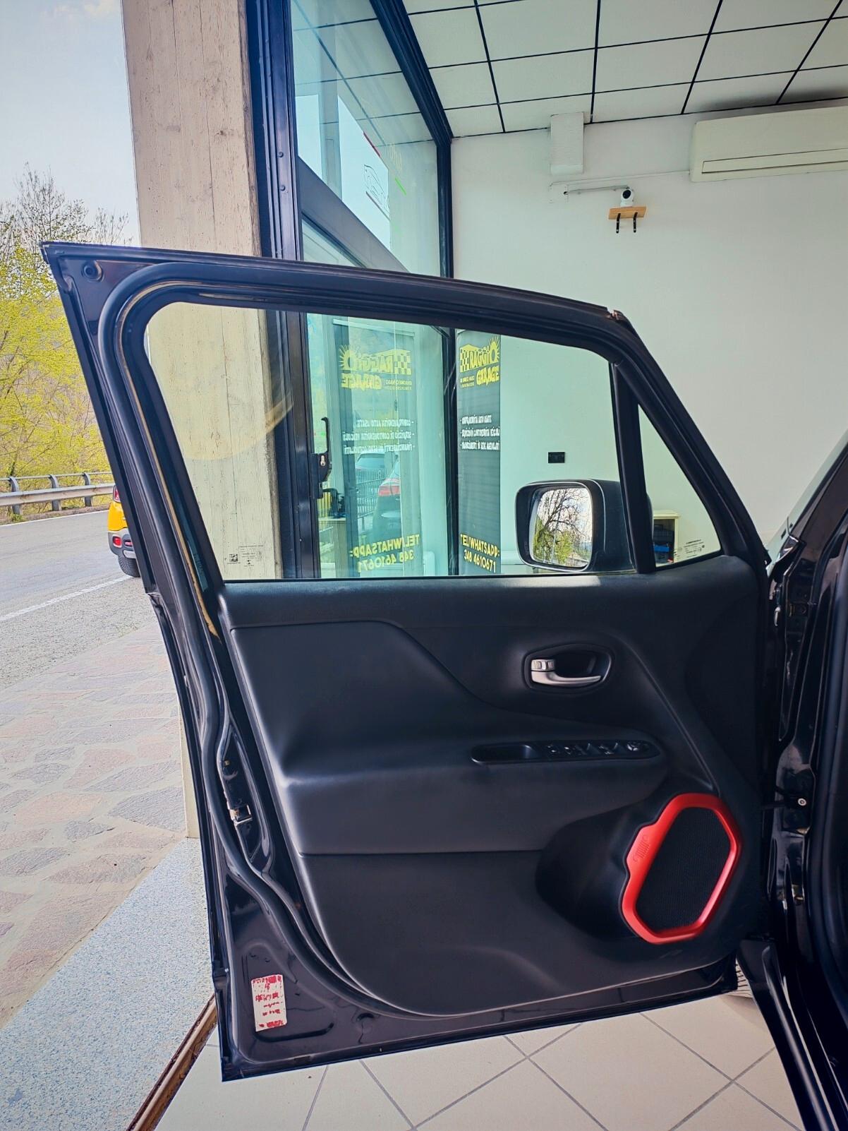 Jeep Renegade 2.0 Mjt 170CV 4WD Active Drive Low Trailhawk