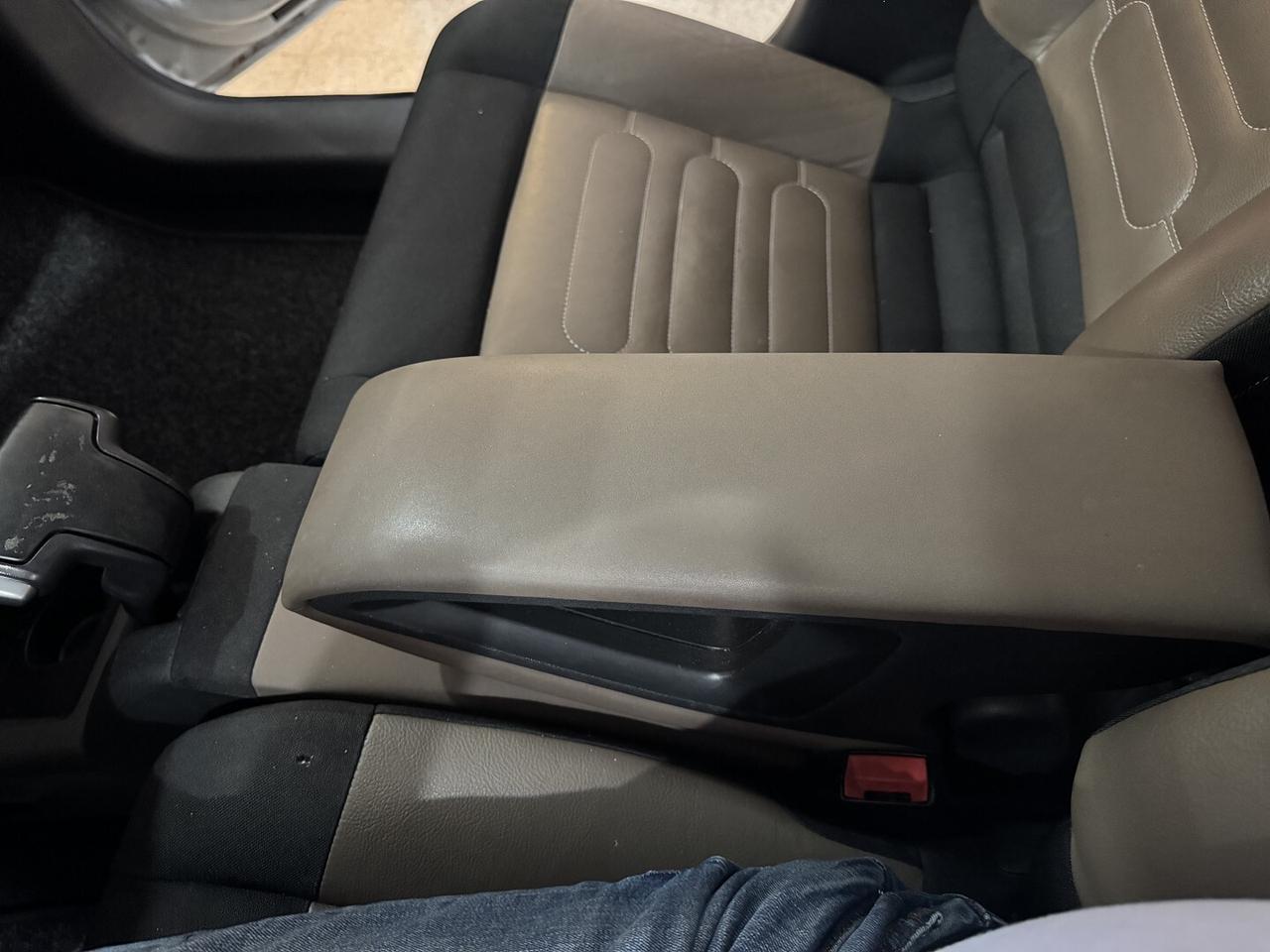 Citroen C4 cactus 1.2 Autom. cv. Tetto-Navigat.