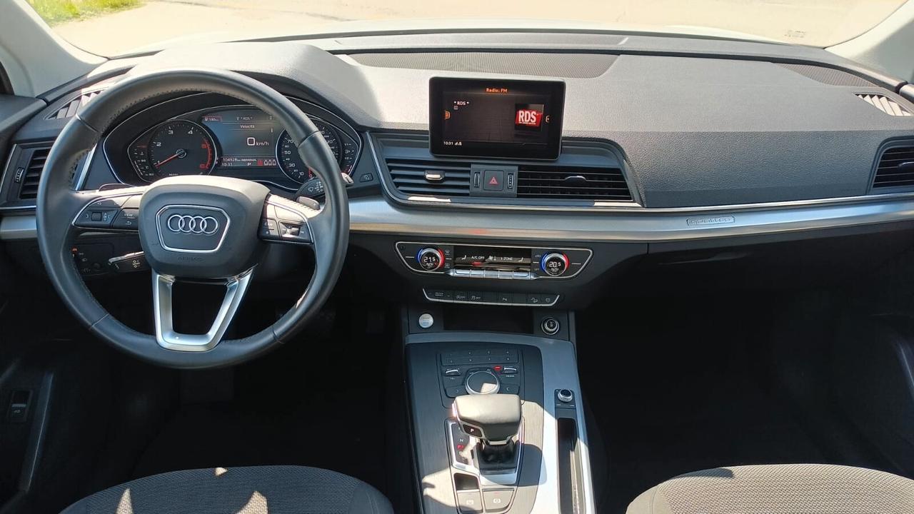 Audi Q5 35 TDI quattro S tronic Business Design