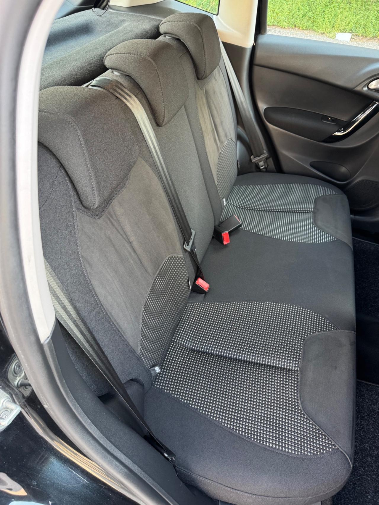 Citroen C3 tetto panoramico Navi Sensori idonea ai neopatentati