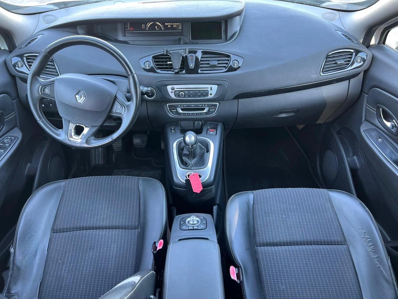 Renault Scenic Scénic XMod 1.5 dCi 2012