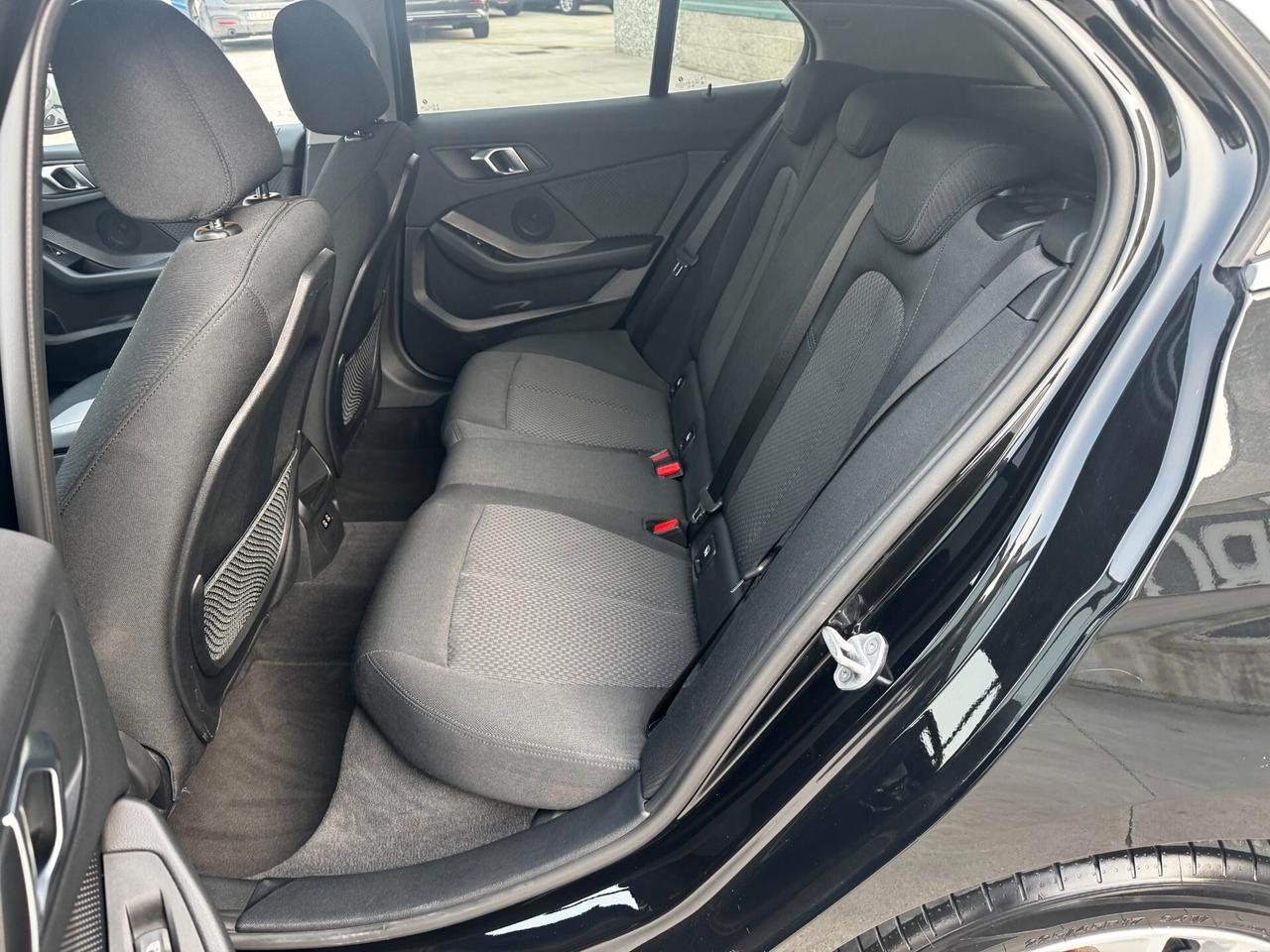 Bmw 116 116d 5p. SPORT