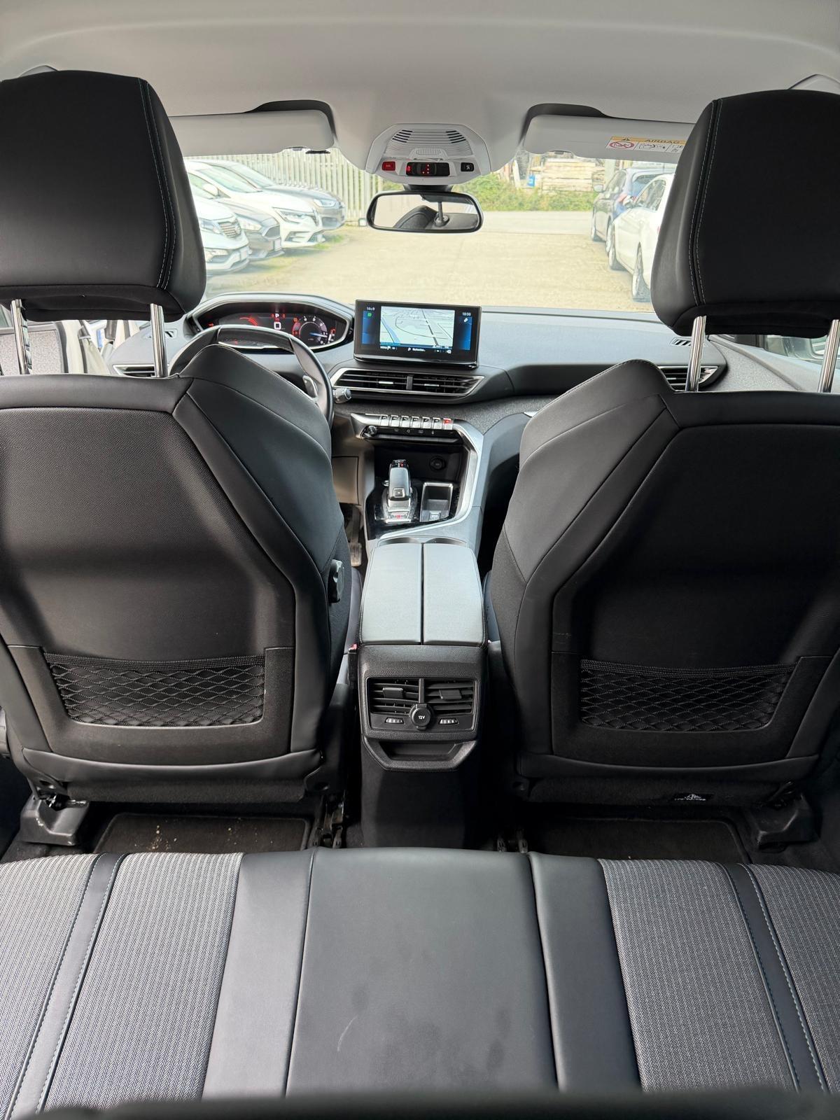 Peugeot 3008 BlueHDi 130 S&S EAT8 Allure