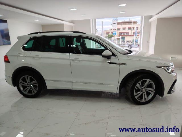 VOLKSWAGEN Tiguan 2.0 TDI 150 CV SCR DSG R-Line