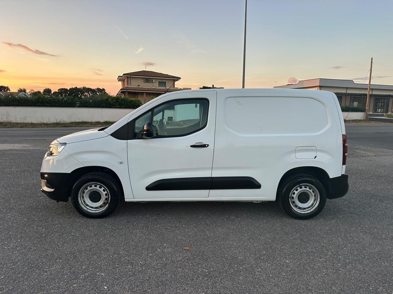 Toyota Proace City Verso 1.5D 100 CV S&S Short D Lounge