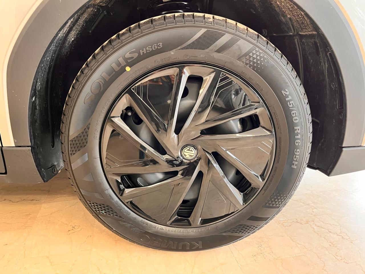 Mg ZS 1.5L 5MT Standard