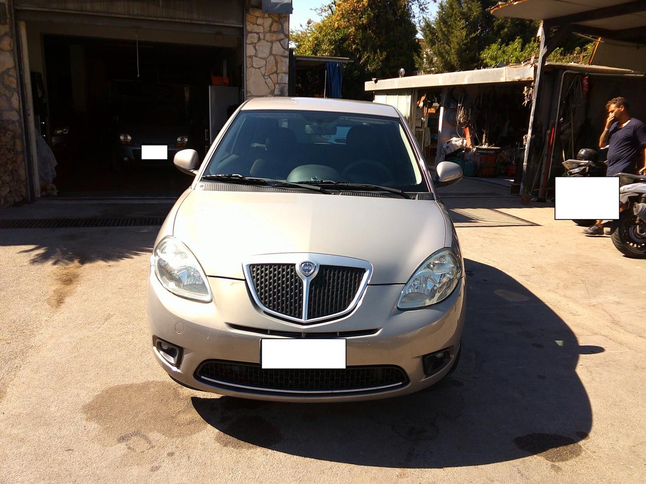 Lancia Ypsilon 1.4 Oro Ecochic GPL 2010