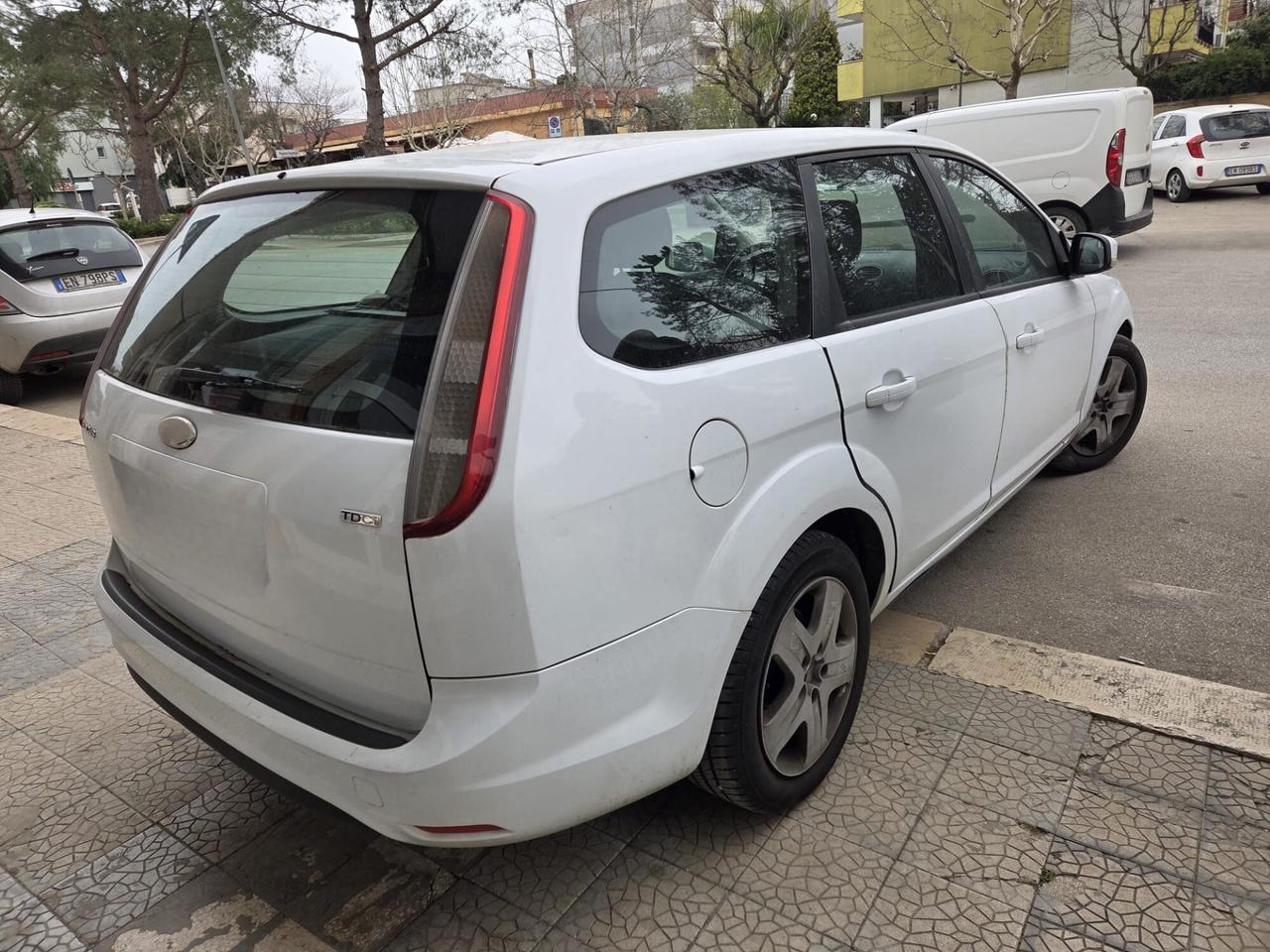 FORD FOCUS 1.6 TDCi 90CV STATION WAGON UNICO PROP.