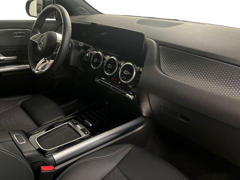 Mercedes-Benz GLA 180 d Automatic Business Extra