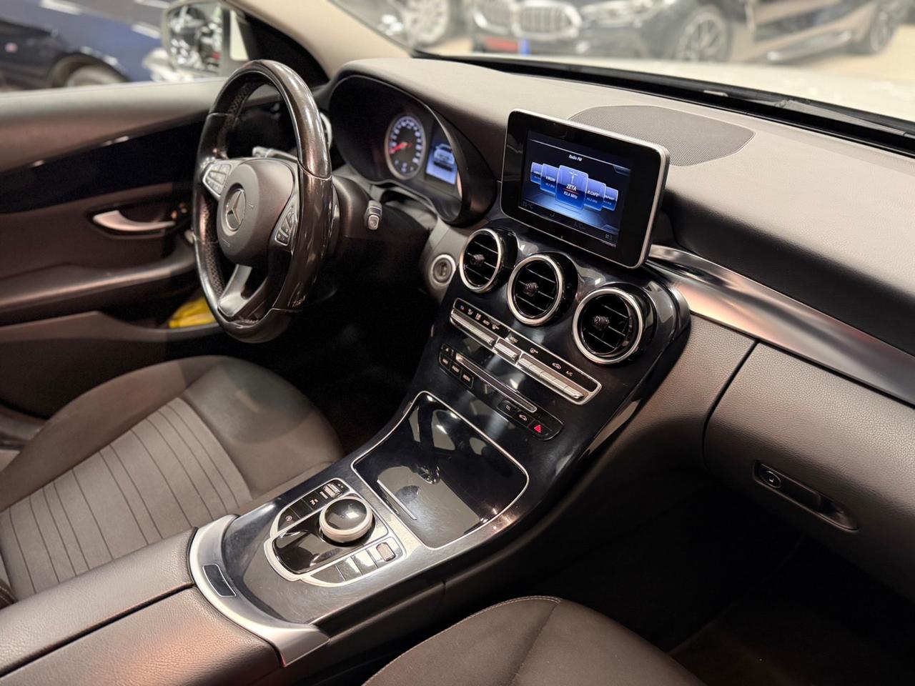 Mercedes-benz C 180 d Auto Premium