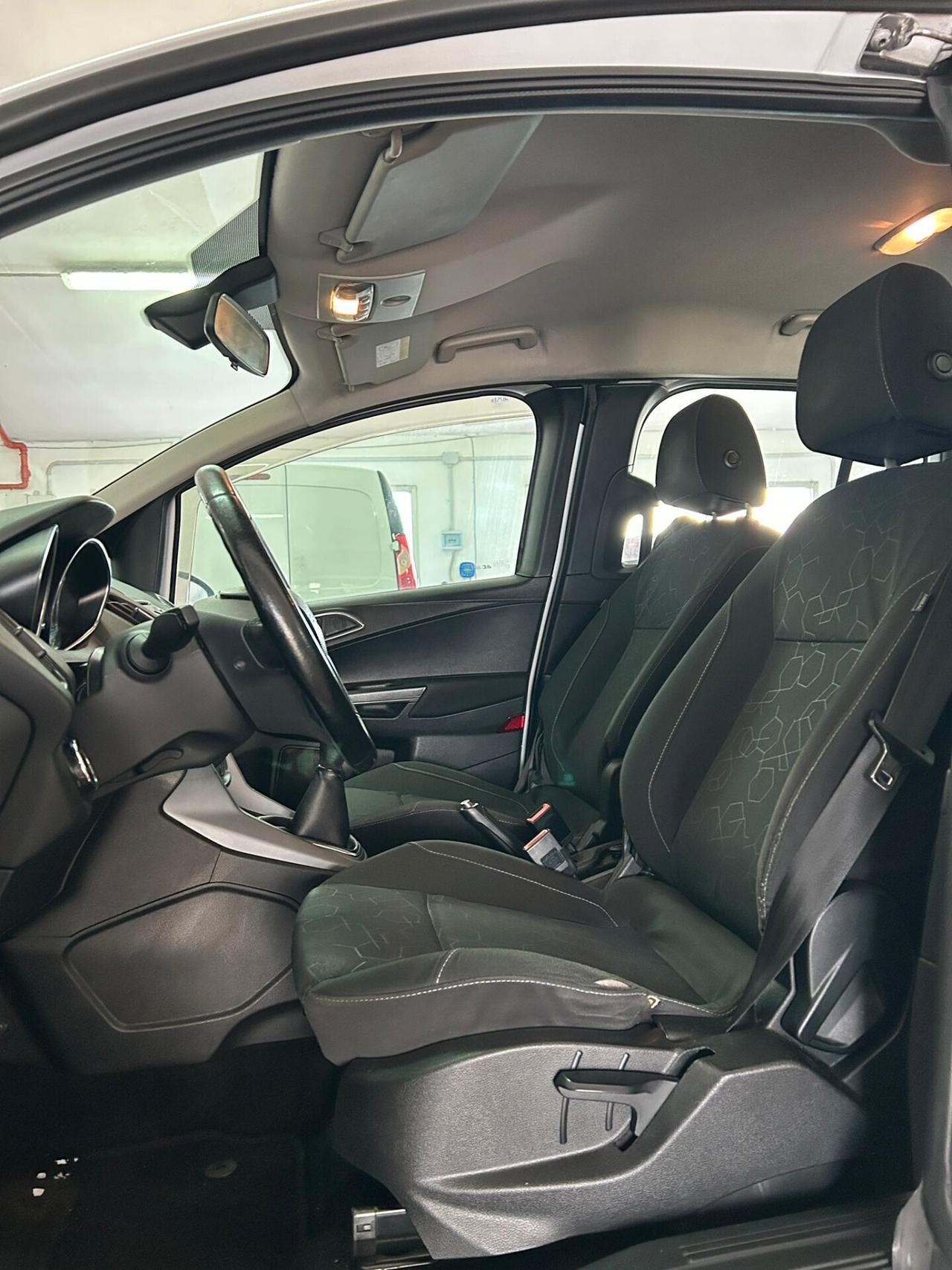 B-Max 1.6 TDCi 95 CV Business Titanium