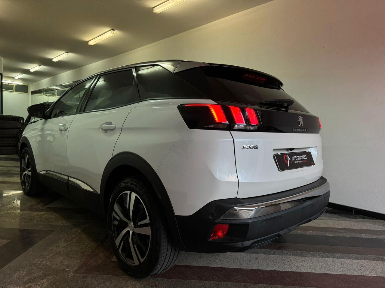 Peugeot 3008 BlueHDi 130 S&S Allure