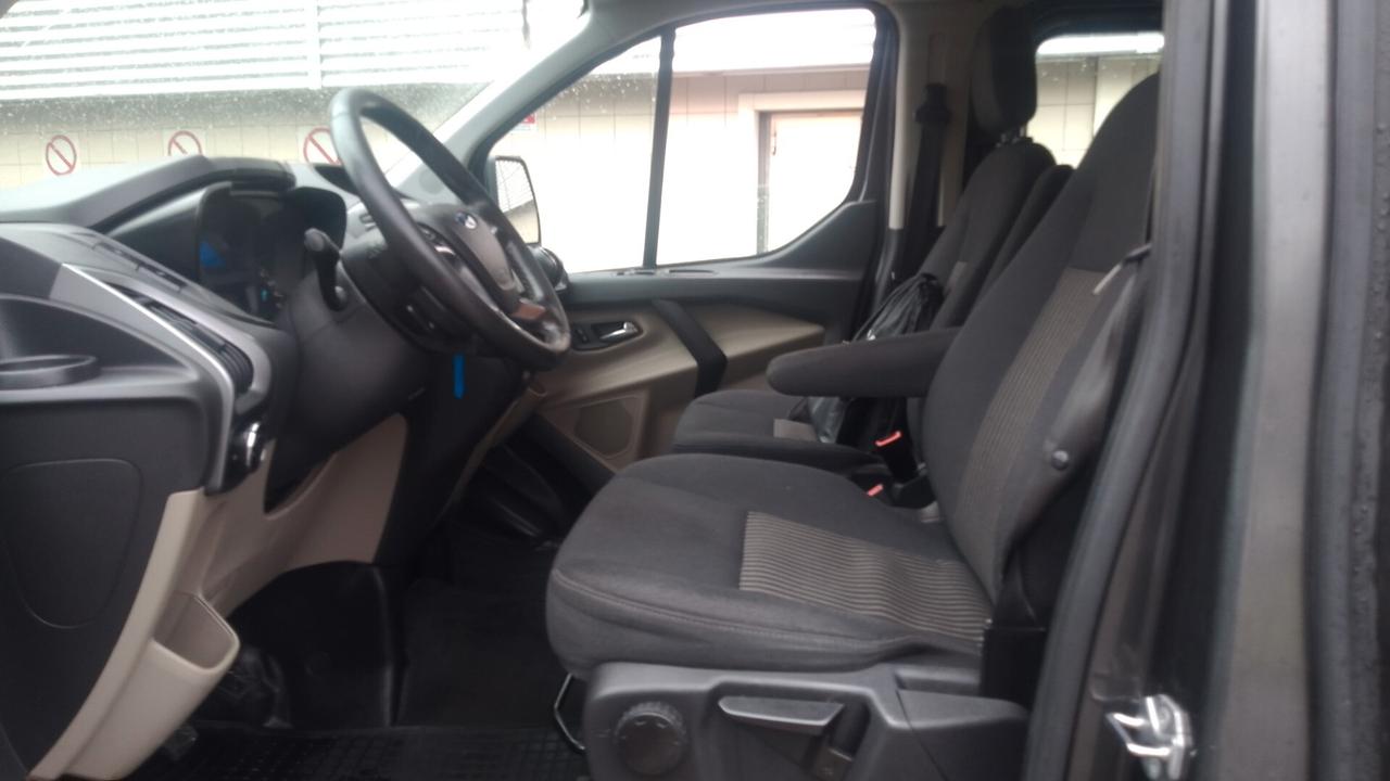 Ford Transit Custom 5 posti 2017 GANCIO TRAINO