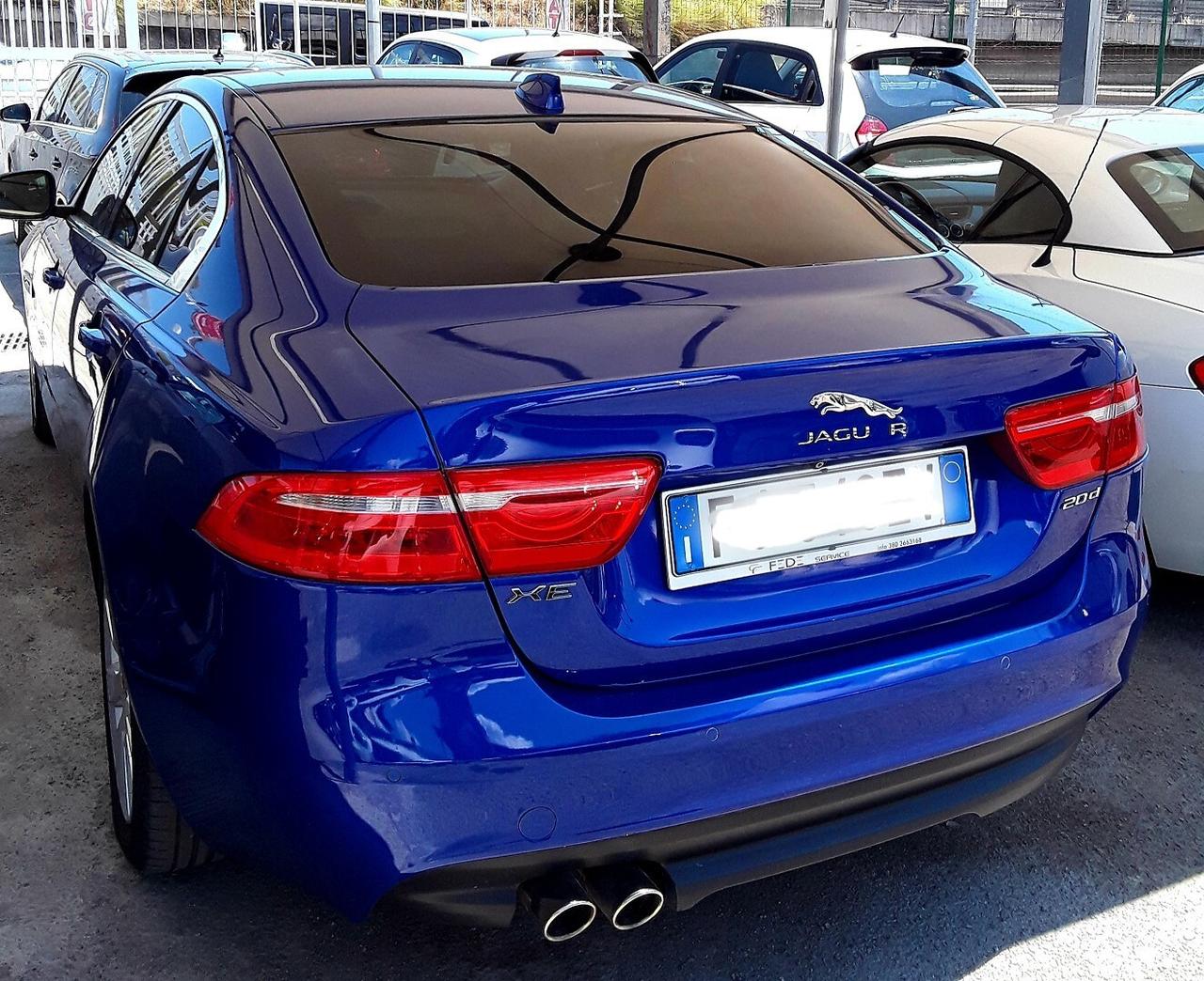 JAGUAR XE 2.0 TDI da vetrina