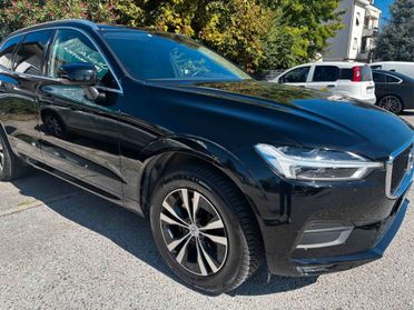 Volvo XC 60 XC60 B4 (d) AWD Geartronic Momentum Pro