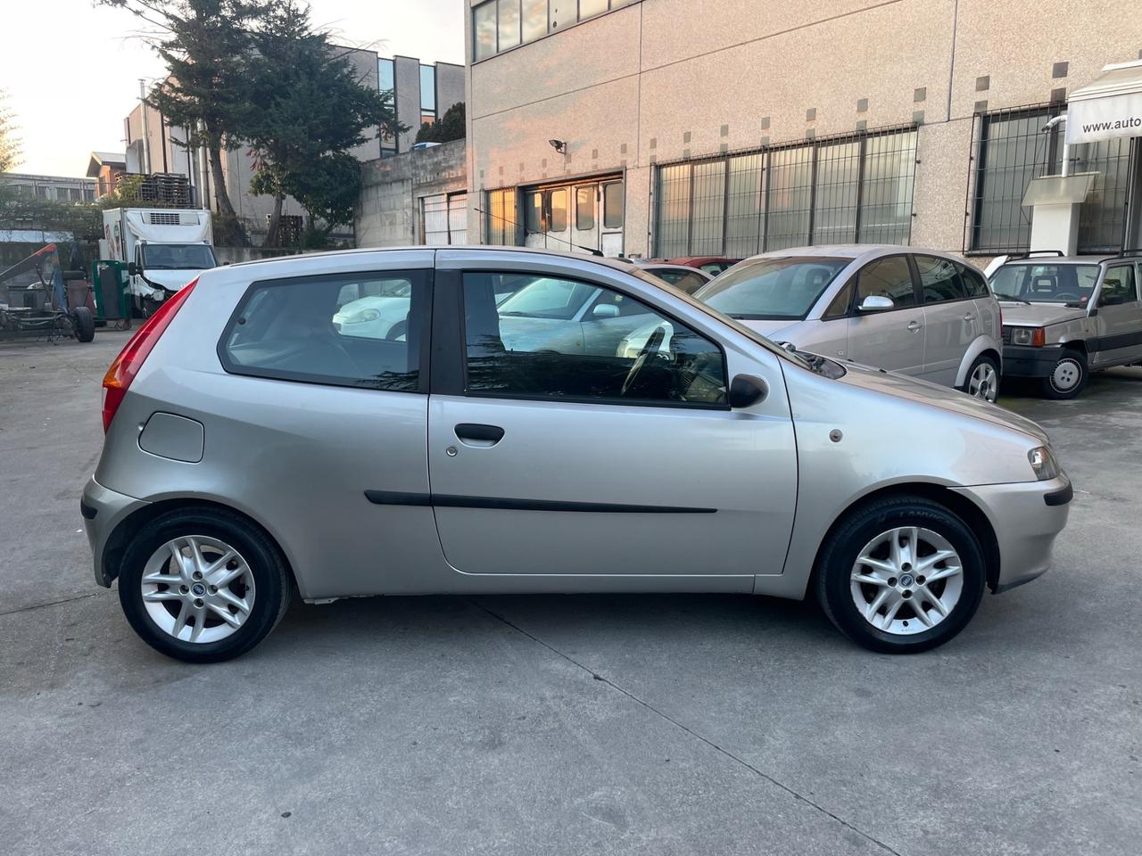 Fiat Punto 1.2i 16V cat 3 porte Speedgear ELX