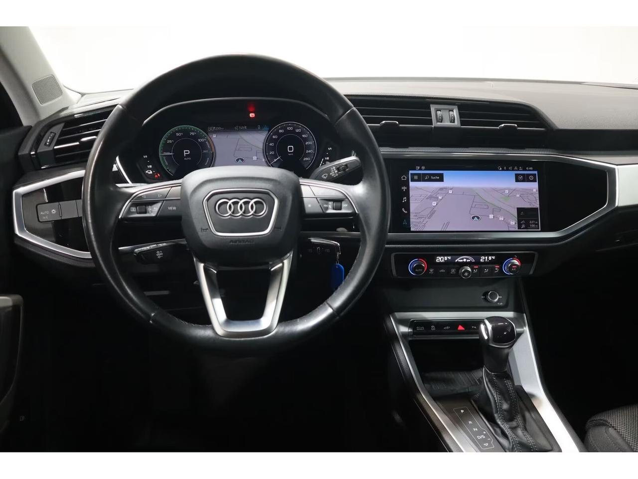 Audi Q3 45 TFSI e S tronic