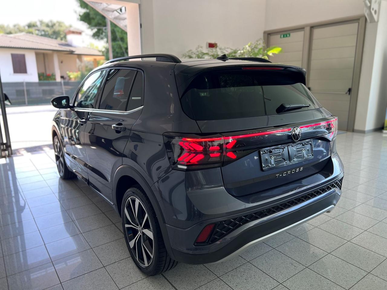 VOLKSWAGEN T-Cross 2024 1.0 tsi R-Line 115cv dsg