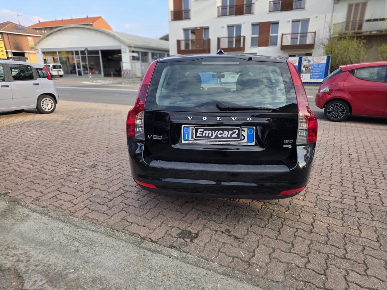 Volvo V50 D2 R-design