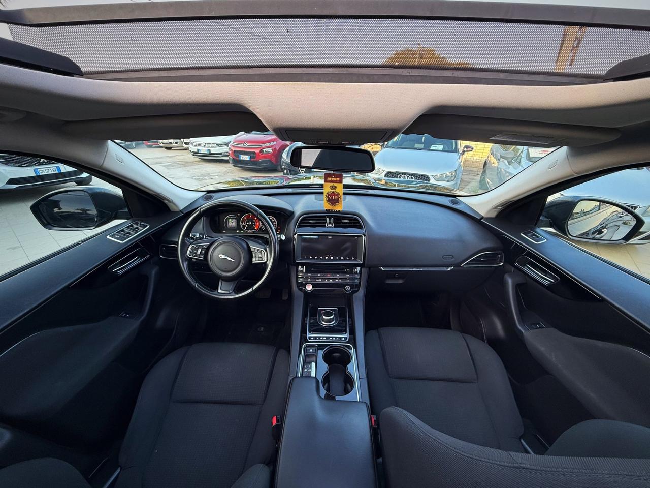 Jaguar F-Pace 2.0 D 180 CV AWD aut. Portfolio Garanzia 12 Mesi