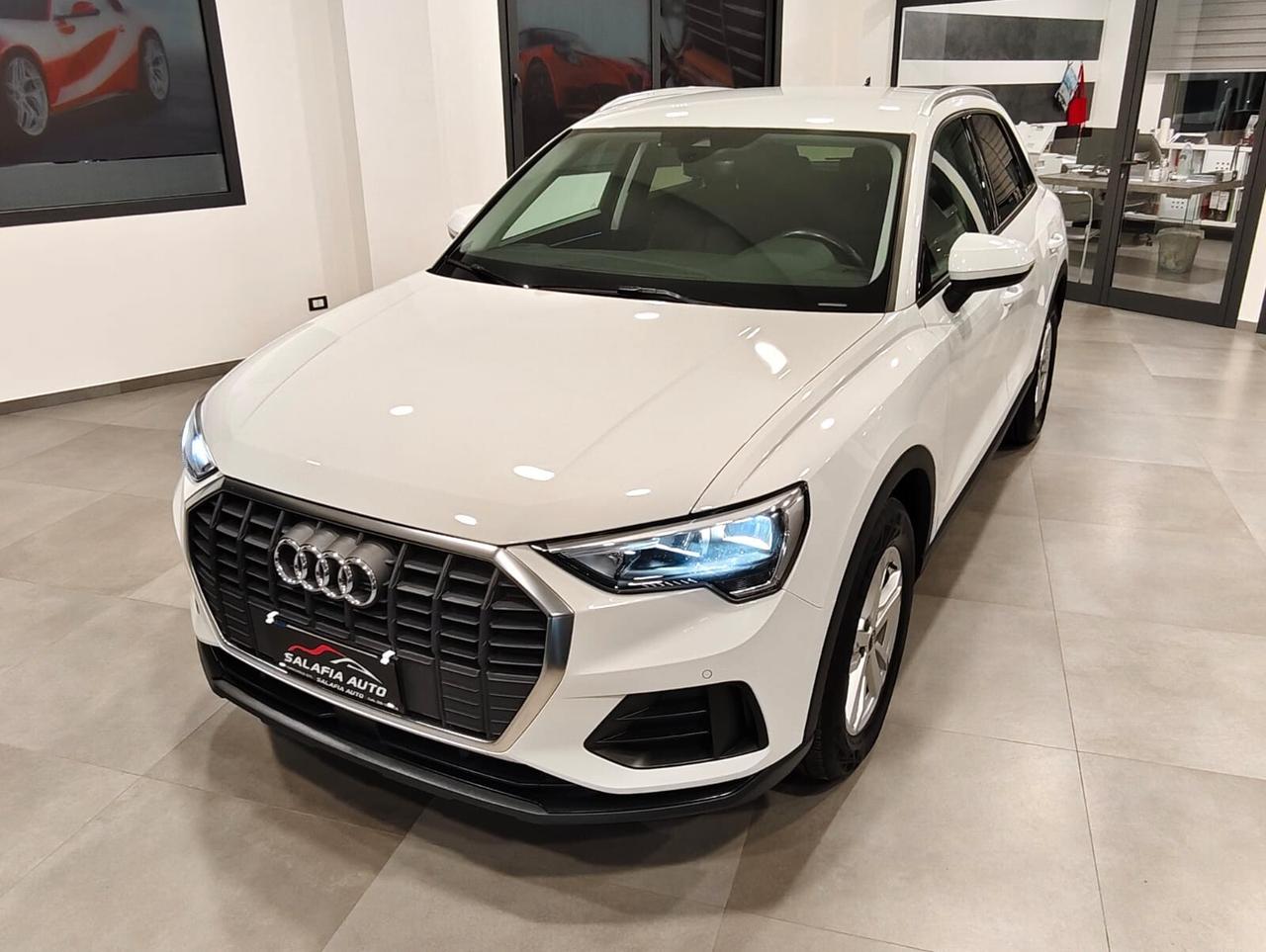 Audi Q3 35 TDI S tronic Business