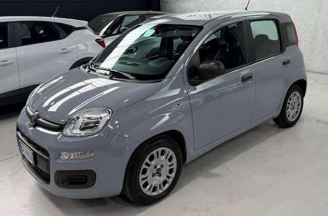 Fiat Panda 5 posti Euro 6 Neopatentati