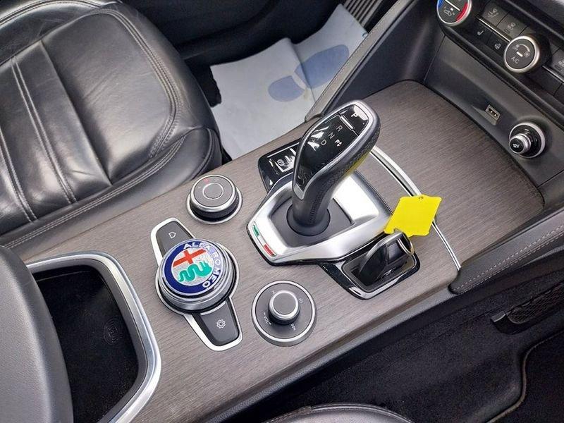 Alfa Romeo Stelvio 2020 2.2 Turbo 210cv Ti Q4 AT8