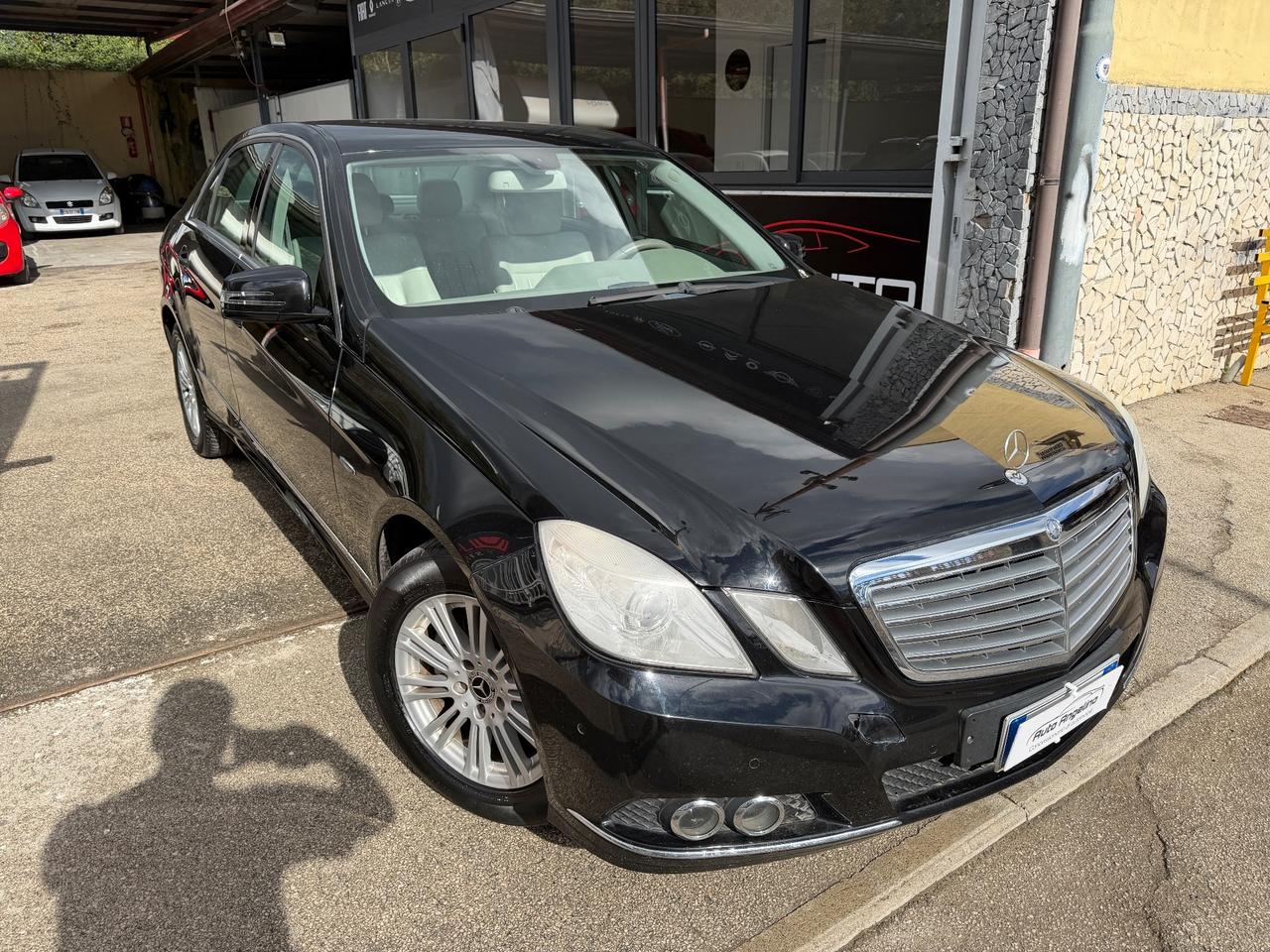 Mercedes-benz E 220 CDI BlueEFFICIENCY Avantgarde AMG