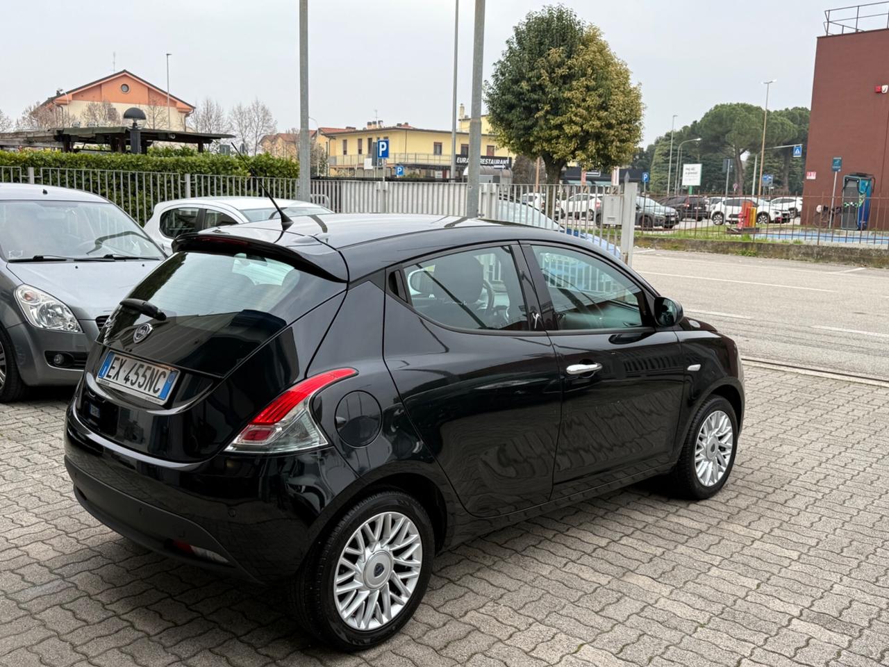 Lancia Ypsilon 1.2 69 CV 5 porte Elle