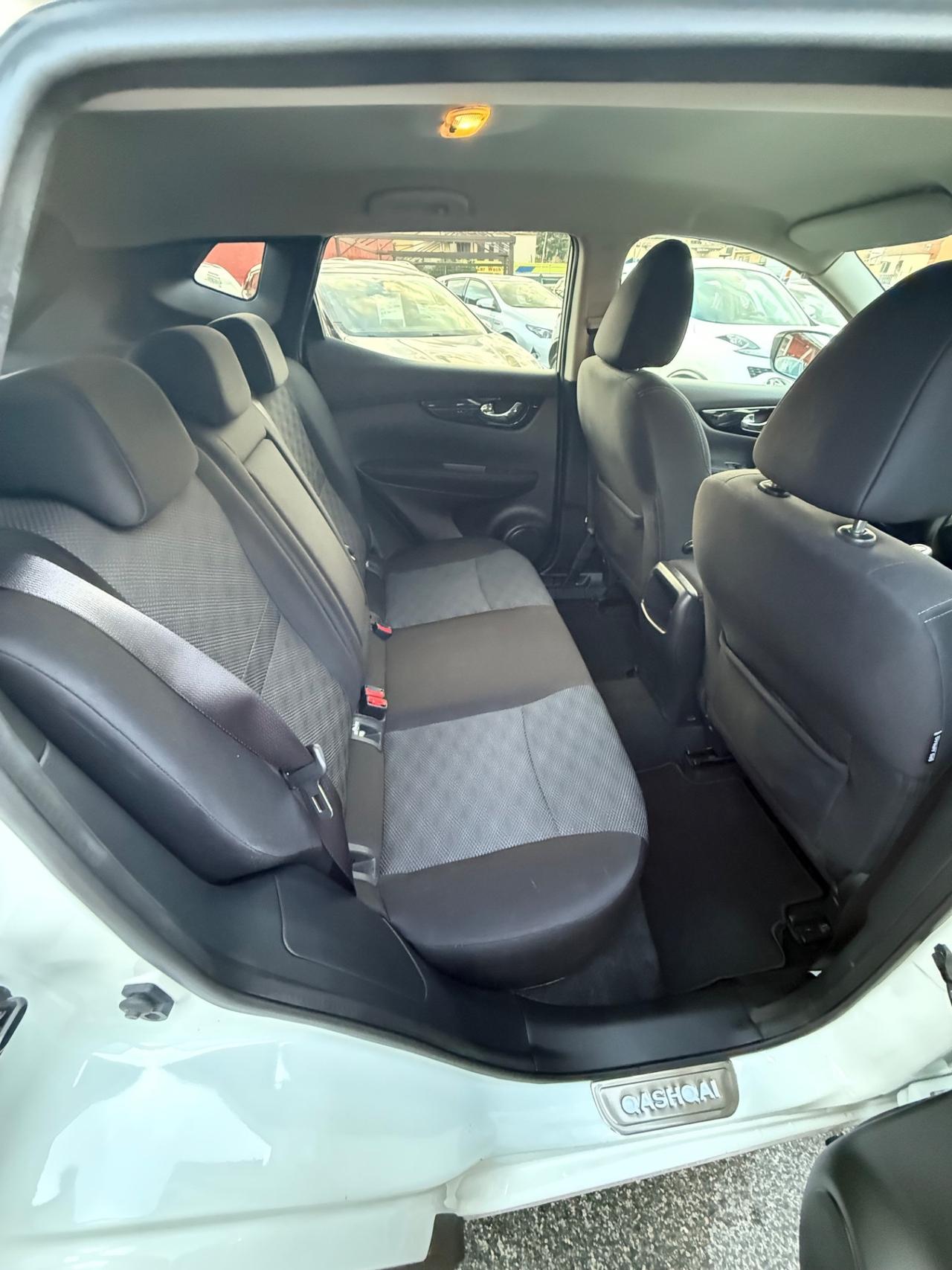 Qashqai 1.2 DIG-T -( 59 mila km ) -unirlo-rate-garanzia