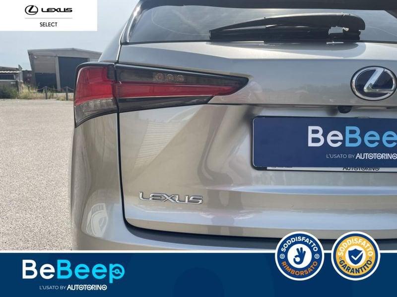 Lexus NX 300H 2.5 PREMIUM 4WD CVT