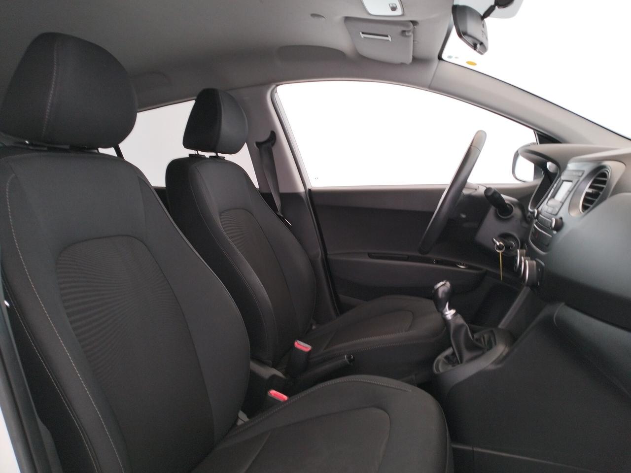 Hyundai i10 1.0 Advanced - NEOPATENTATI