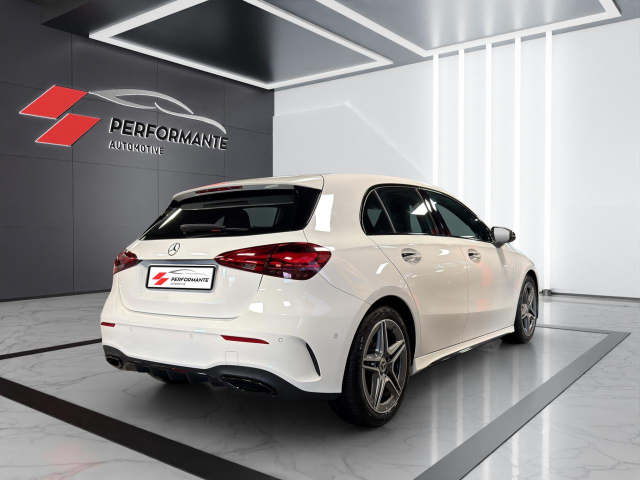 Mercedes A 180 AMG Line Premium 7G-DCT