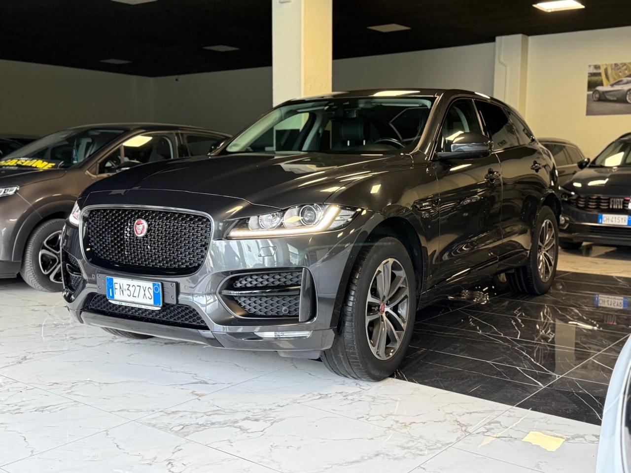 Jaguar F-Pace 2.0 D 180 CV aut. Portfolio