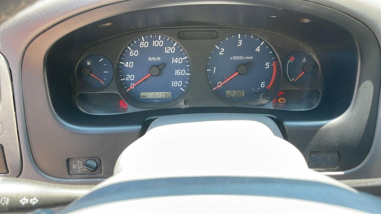 Nissan King Cab 4 posti cassone lungo