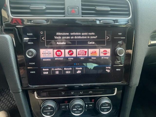 VOLKSWAGEN GOLF VII TGI METANO 130CV EXECUTIVE DSG NAVI ALCANTARA SENSORI DI PARCHEGGIO ANTERIORI POSTERIORI CERCHI IN LEGA OK NEOPATENTATI - CON € 25 percorrenza KM 460 - GARANZIA 12 MESI -