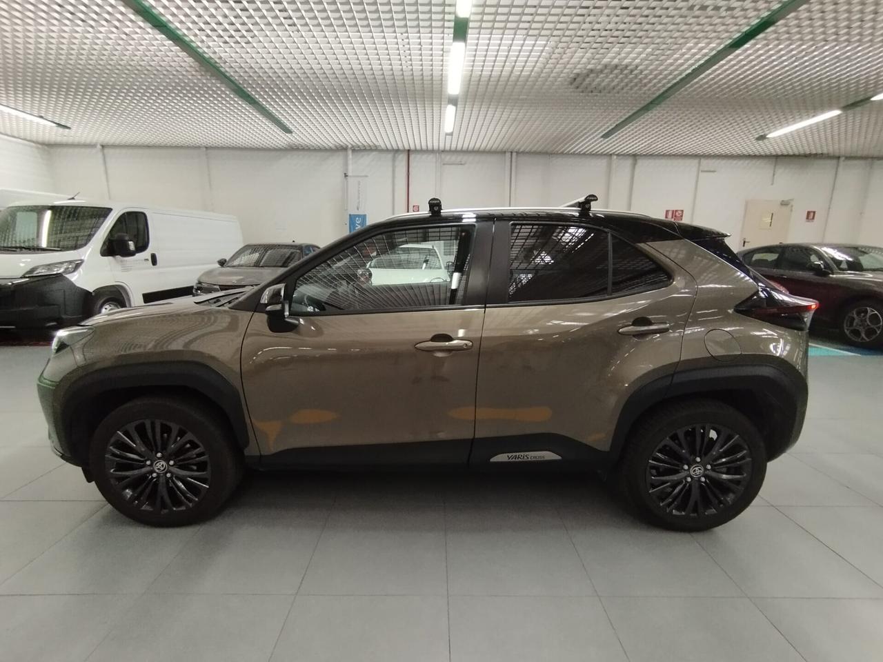 Toyota Yaris Cross 1.5 Hybrid 5p. E-CVT AWD-i Adve