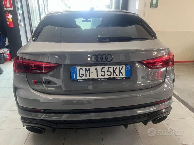 AUDI RS Q3 SPB quattro S tronic