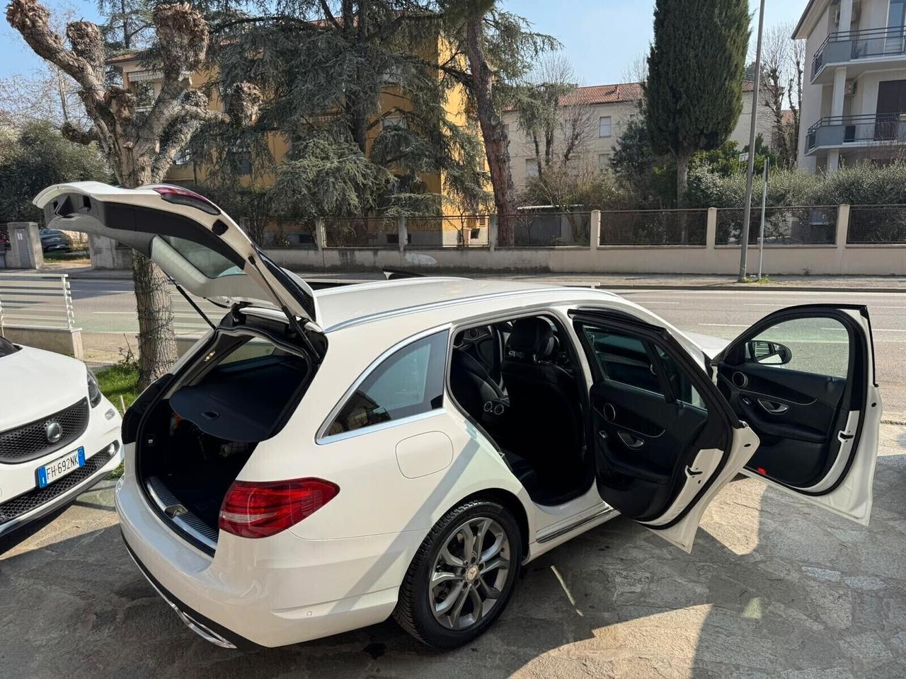 MERCEDES C 220 D S.W. AUTO SPORT