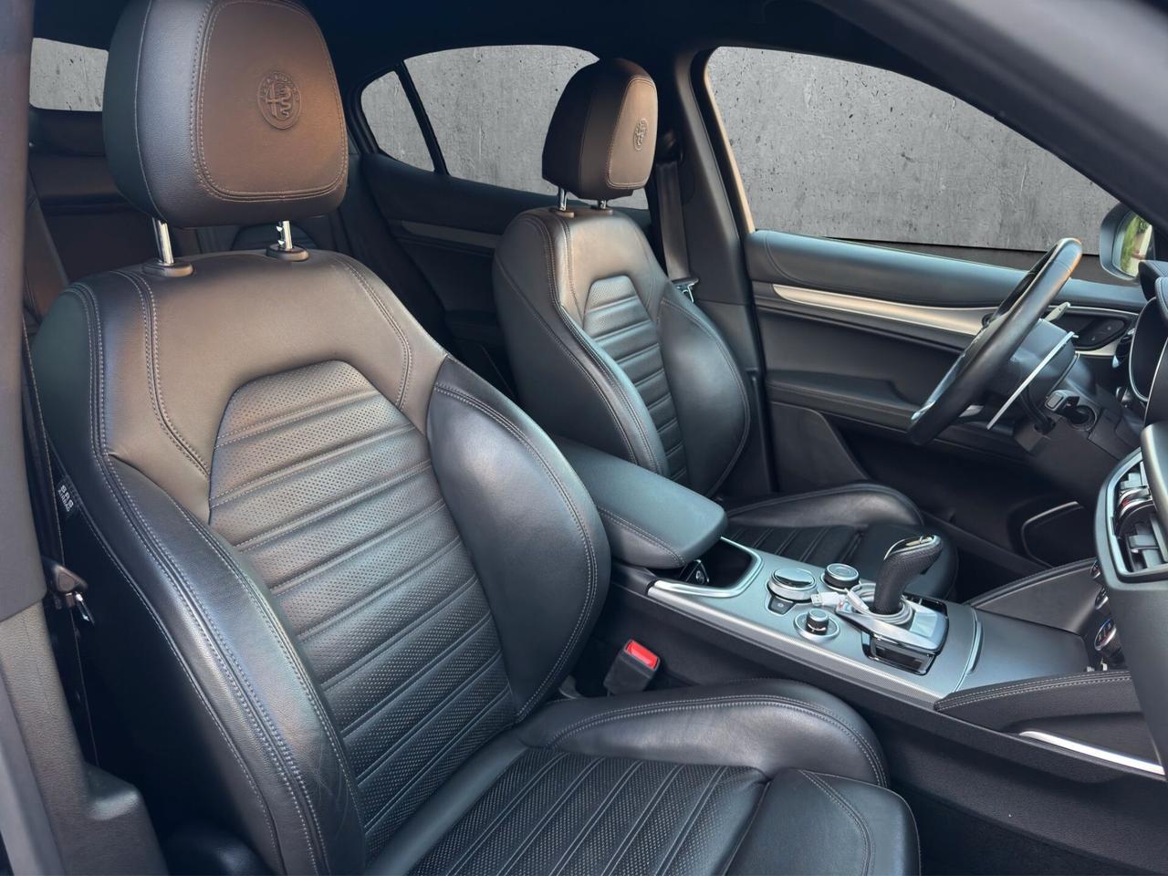 Alfa Romeo Stelvio 210 CV AT8 Q4 Veloce