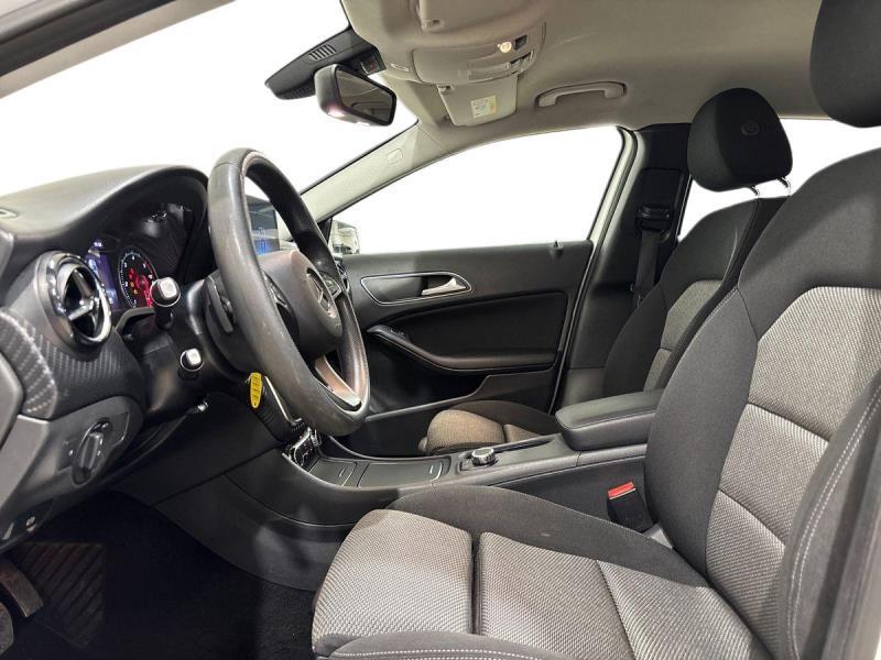 Mercedes GLA 200 200 D Sport Plus 8G-DCT