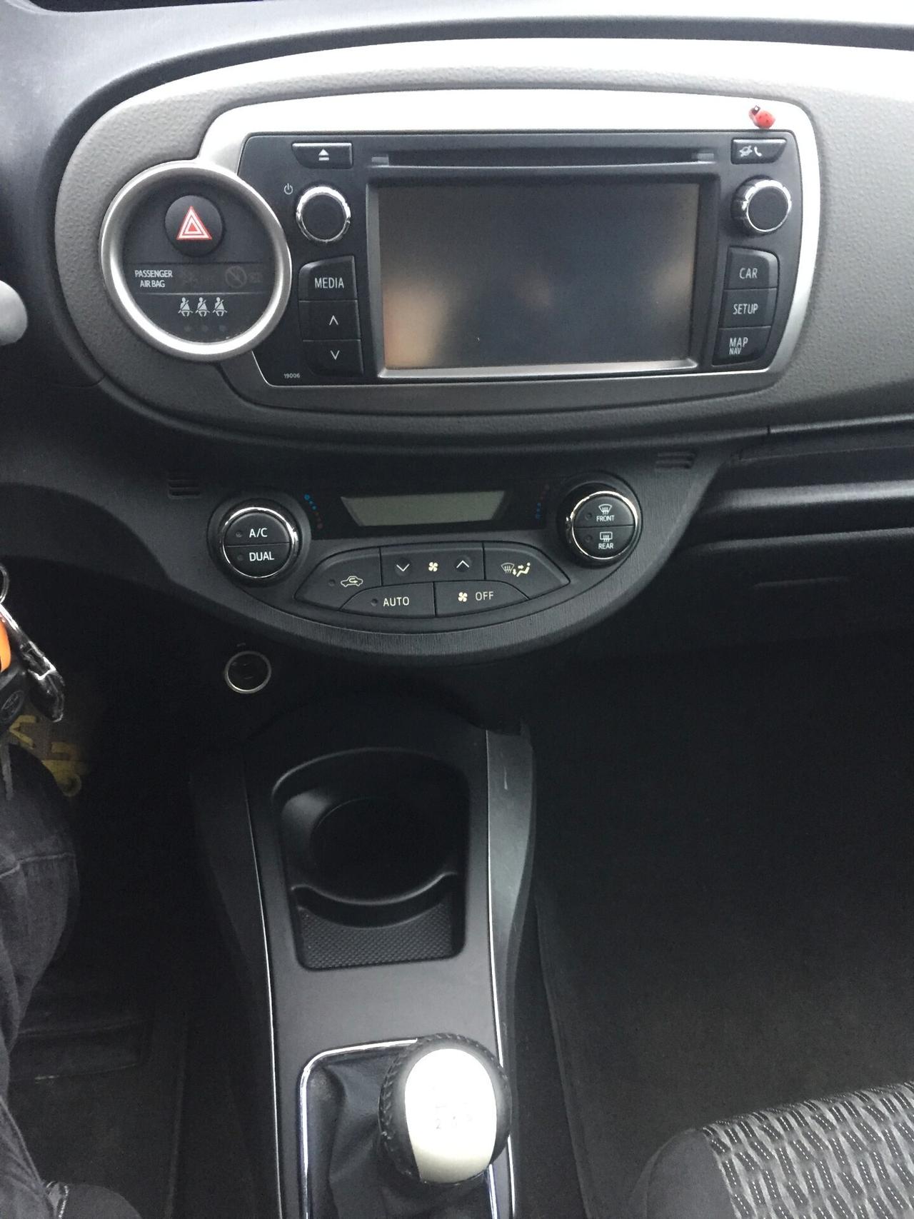 Toyota Yaris 1.0 5 porte Lounge