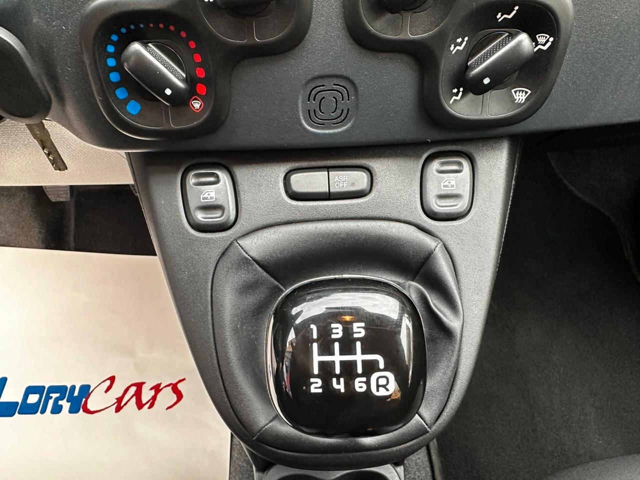 Fiat Panda 1.0 FireFly S&S Hybrid Easy NEOPATENTATI