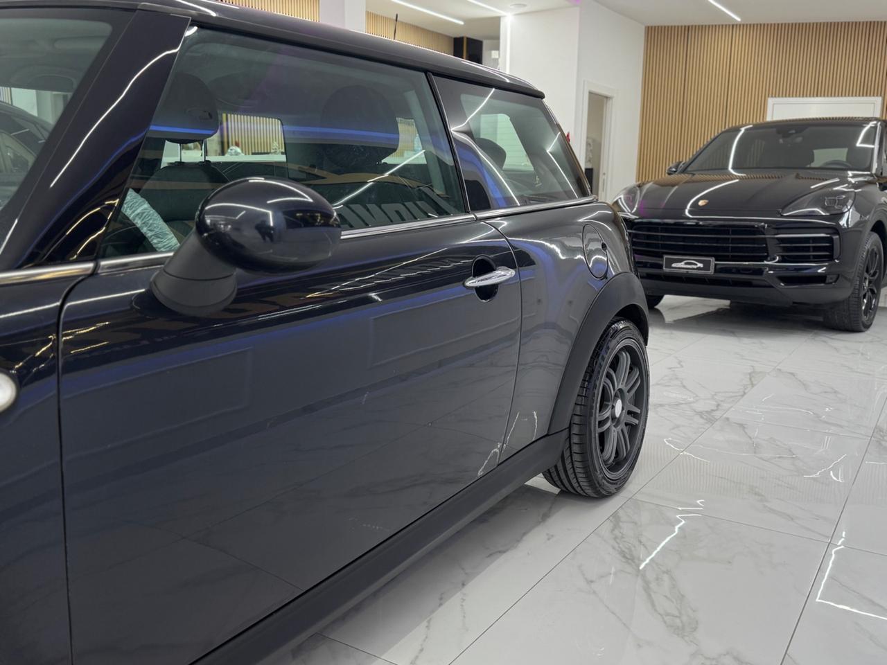 Mini Cooper D 1.6-Full Optional