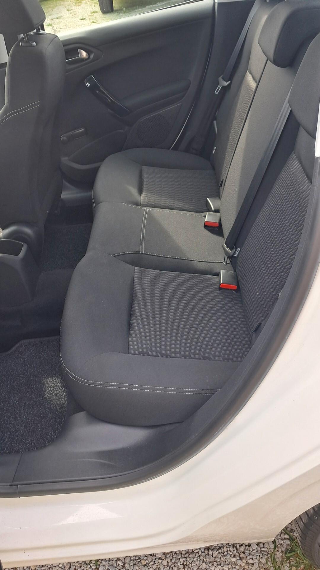 Peugeot 208 1200 5 porte Active