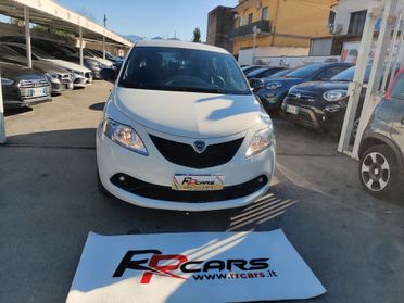 Lancia Ypsilon 1.0 S&S Hybrid Ecochic Silver