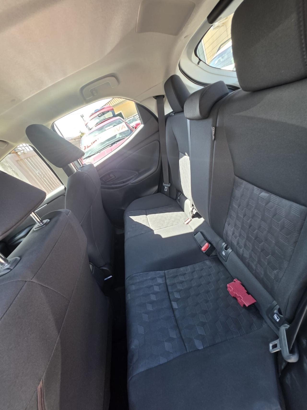Toyota Yaris 1.5 Hybrid 5 porte Trend 6500 km automatico full