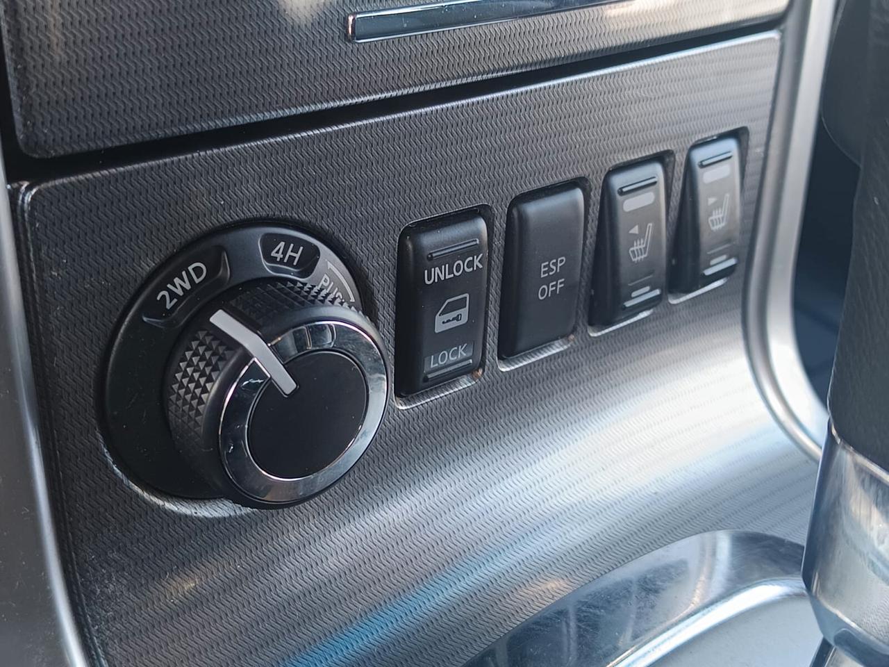 Nissan Navara double cab 4wd 2011 - 2.5 diesel Lb automobili