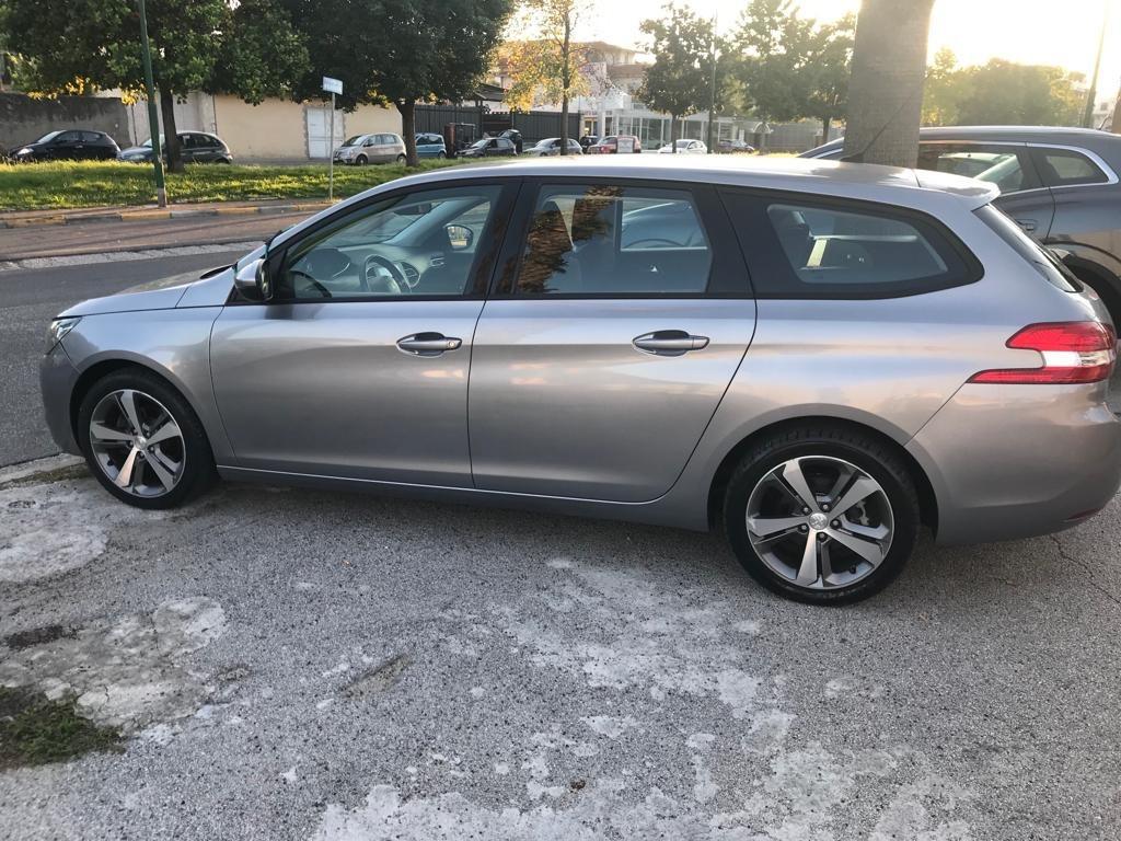 Peugeot 308 1.6 e-HDi 115 CV Stop&Start GT Line auto pari al nuovo